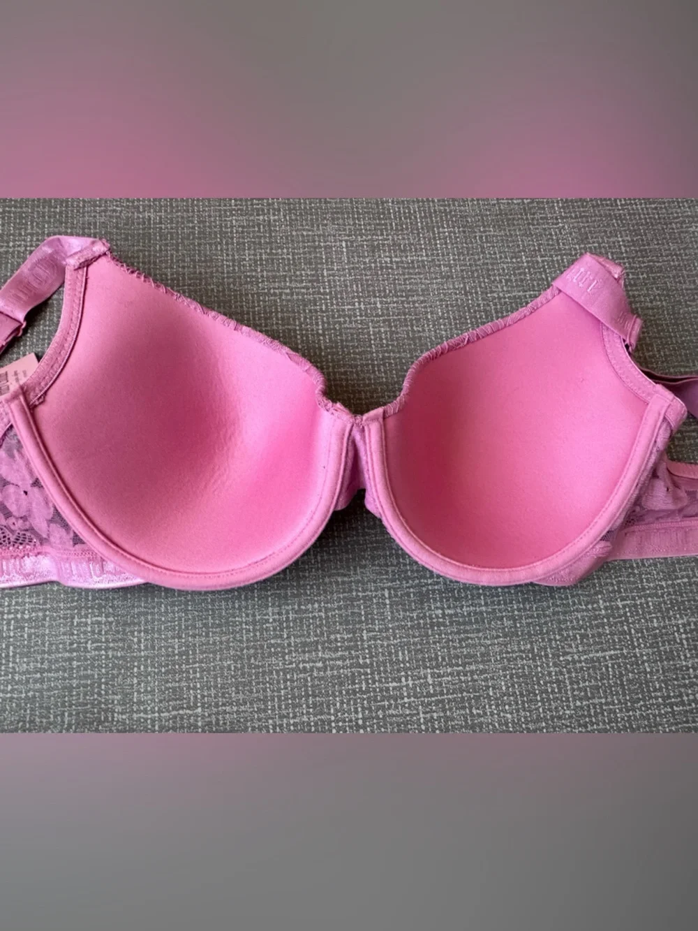 NWT Juicy Couture 38D Sexy T Shirt Bra Pink Lace Cashmere Rose